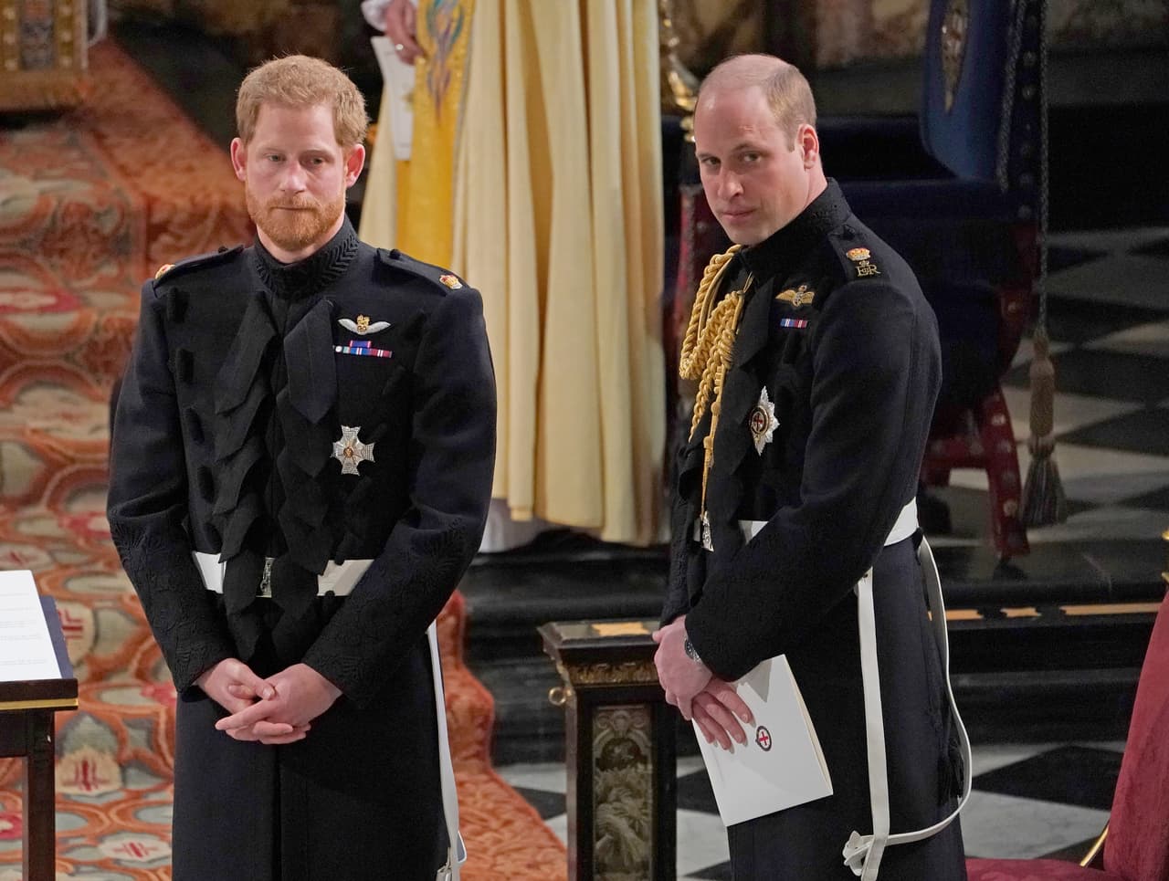 Príncipe Harry asegura que William lo agredió por defender a Meghan Markle
