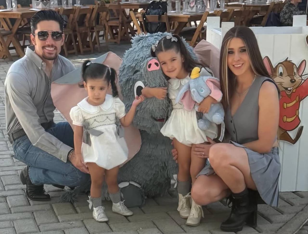 Alex Fernández y su familia.