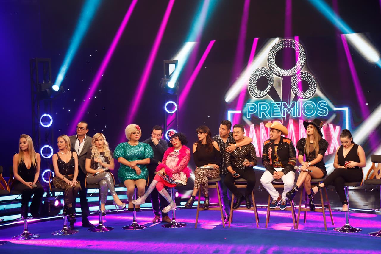 Todos los conductores, presentadores y productores de Bandamax también estuvieron presentes.