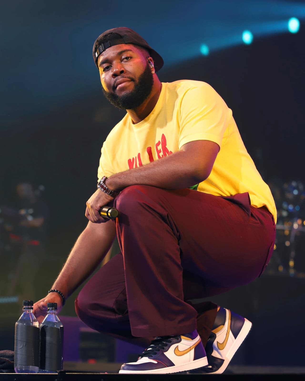 El cantante Khalid, quien vivió parte de su adolescencia en El Paso, dedicó momentos de su show en Washington y palabras de aliento por el ataque.“Esta próxima canción se la quiero dedicar a la ciudad de El Paso. Amo a esta ciudad. Envíen a El Paso su amor y sus plegarias. Es realmente triste ver a mi ciudad lastimada, en esta siguiente canción vamos a celebrar a El Paso, Texas, vamos a darle amor, consuelo, alegría”.