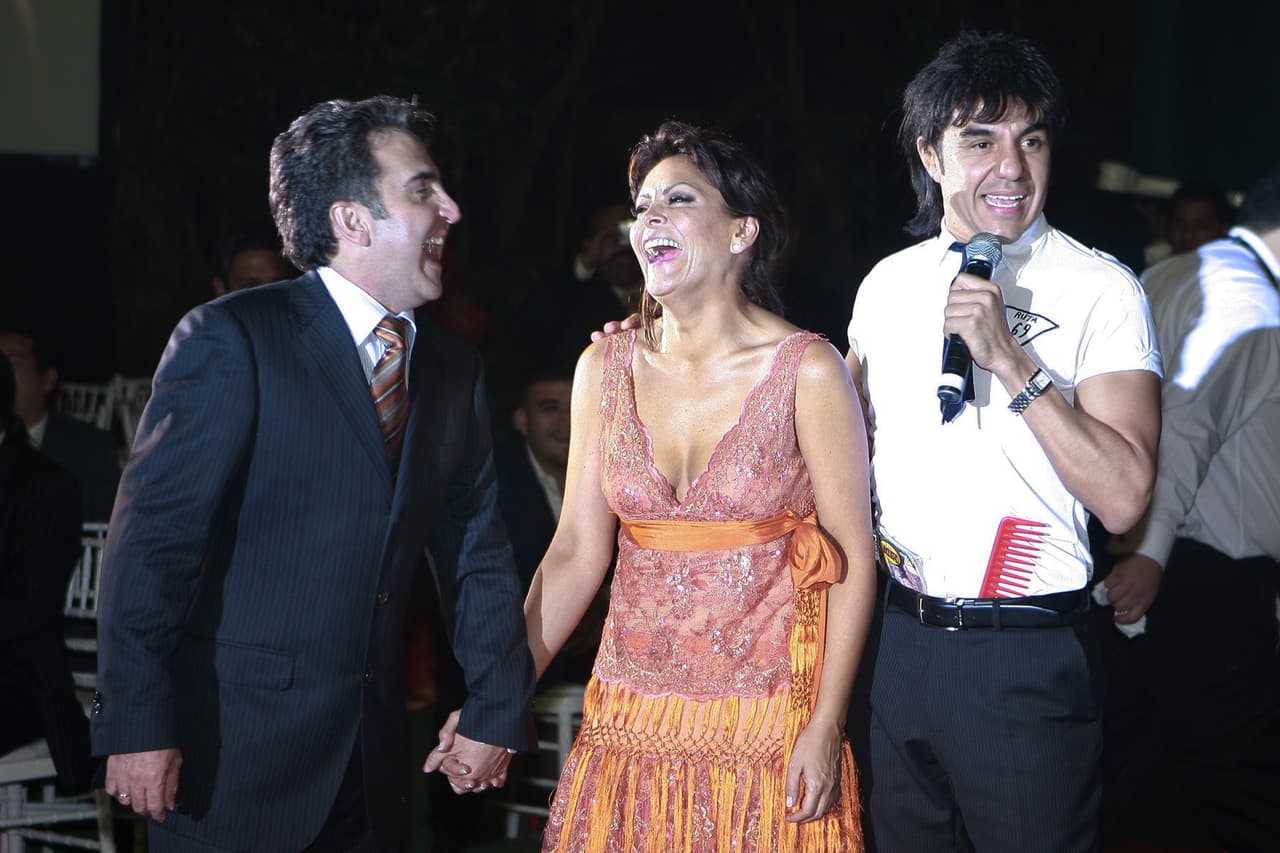 Además de un vasto repertorio musical, el enlace civil contó con las ocurrencias de 'El Vitor'.