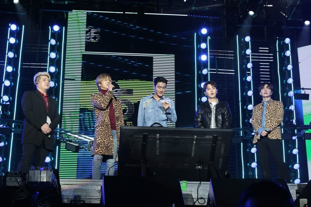Super Junior visitó México para ofrecer un concierto en la celebración de los 25 años de Telehit.