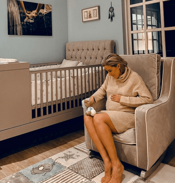 La mamá de Fernanda Castillo aprovechó su publicación para solidarizarse con todas las mamás que a diferencia de ella, perdieron a un hijo y les externó su oración. “Les dedico a todas las madres que han perdido un hijo de cualquier edad una plegaria por la pronta sanación de su alma”, destacó.