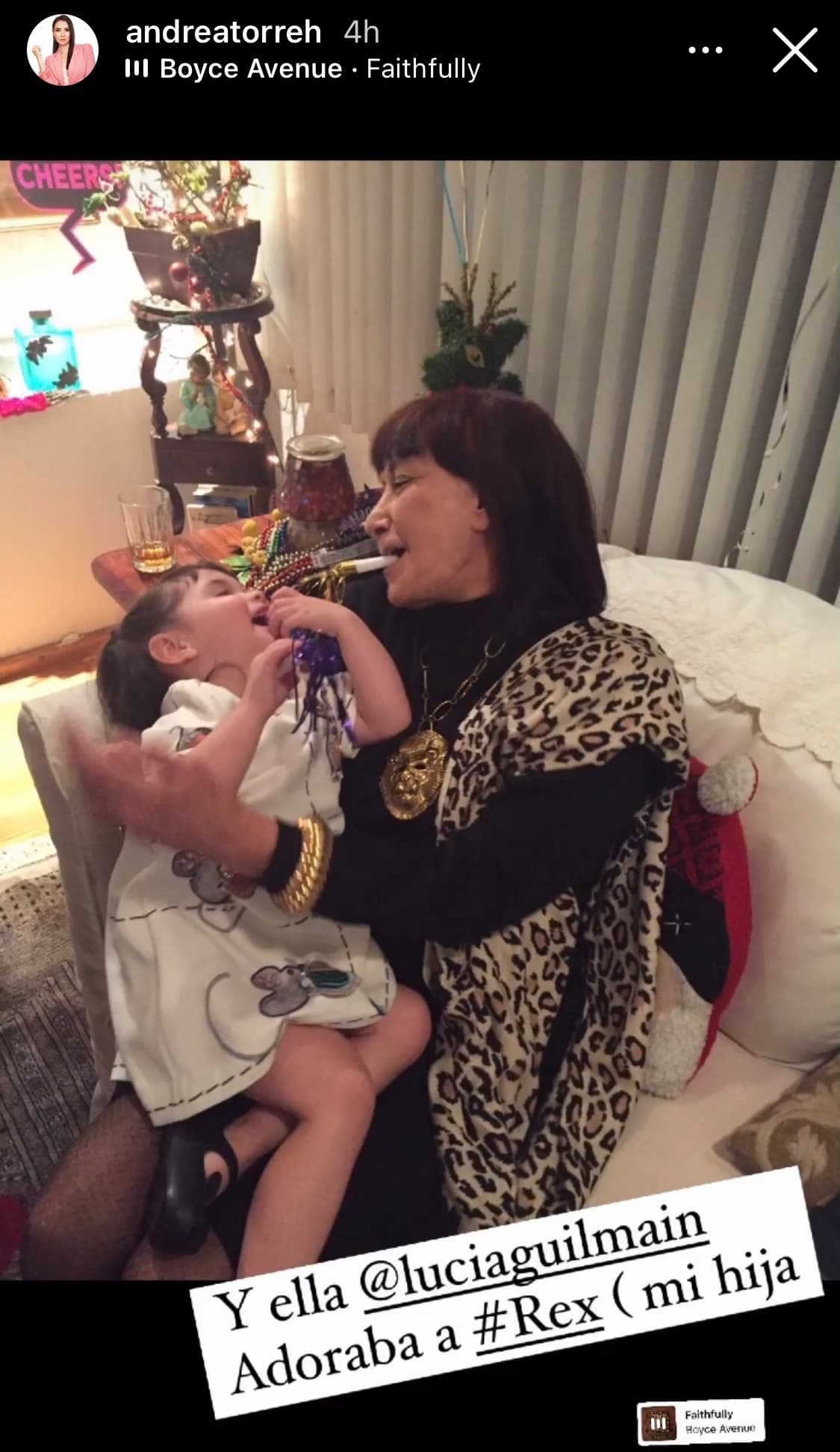 Lucía Guilmáin con Regina Ortíz de Pinedo, su sobrina nieta.