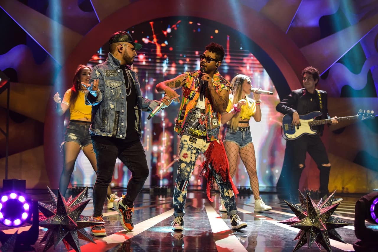 La noche concluyó con la actuación de Kalimba, quien interpretó su más recientes éxitos: ‘Latin Party’ y ‘Una Canción Así’.