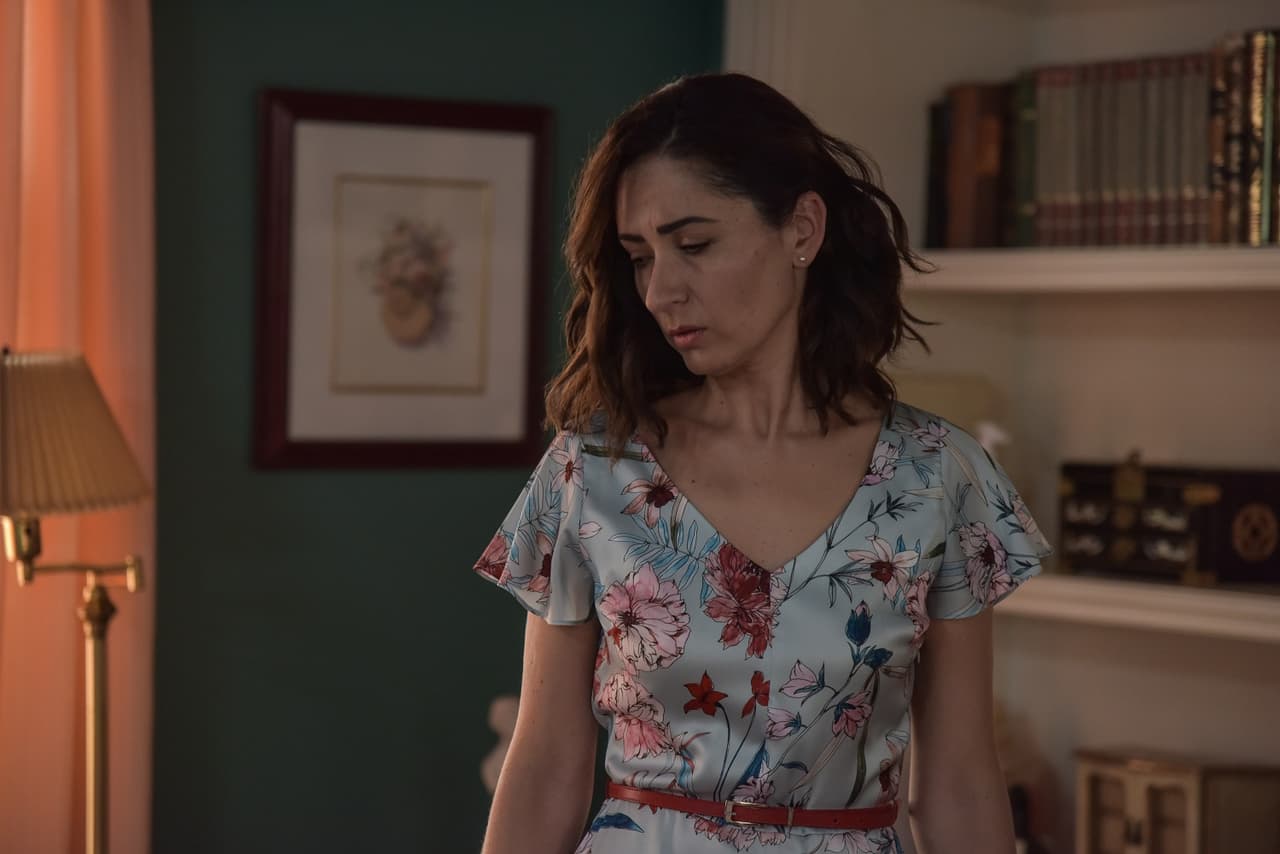 Actualmente, Claudia forma parte del elenco de la telenovela ‘Quererlo Todo’, que se transmite de lunes a viernes por Las Estrellas a las 3:30 de la tarde. En esta historia protagonizada por Michelle Renaud y Danilo Carrera encarna a ‘Luisa’, una humilde mujer que se enamora del hombre equivocado.