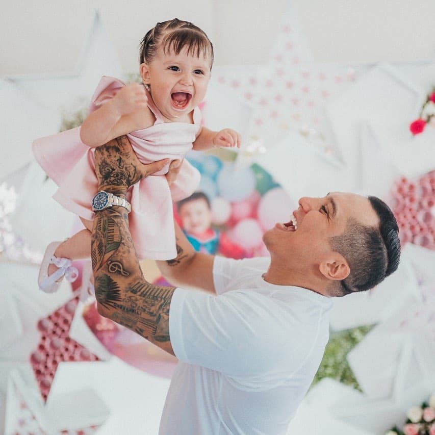 Edwin Luna celebró el primer año de su hija con show de Tatiana