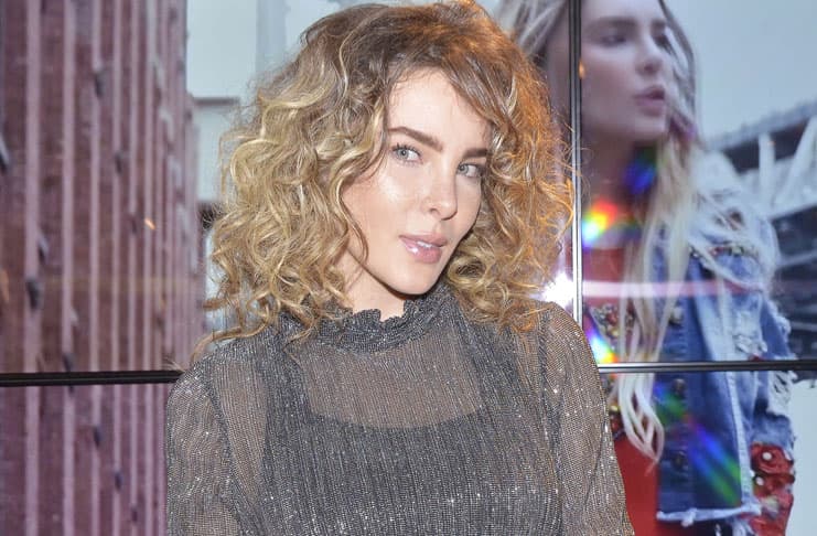 Belinda responde a las acusaciones de copiar el look a Rihanna y Shakira