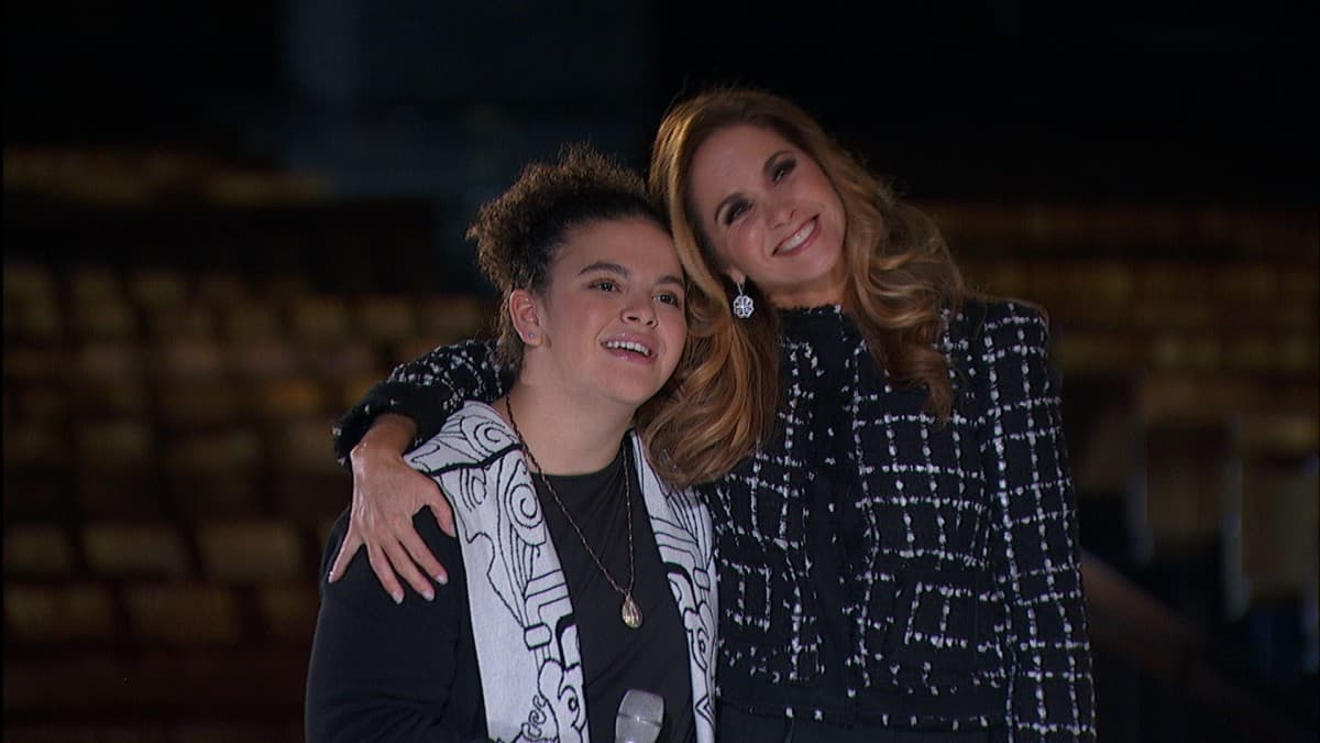 Lucero responde si su hija Lucerito Mijares ya tiene novio