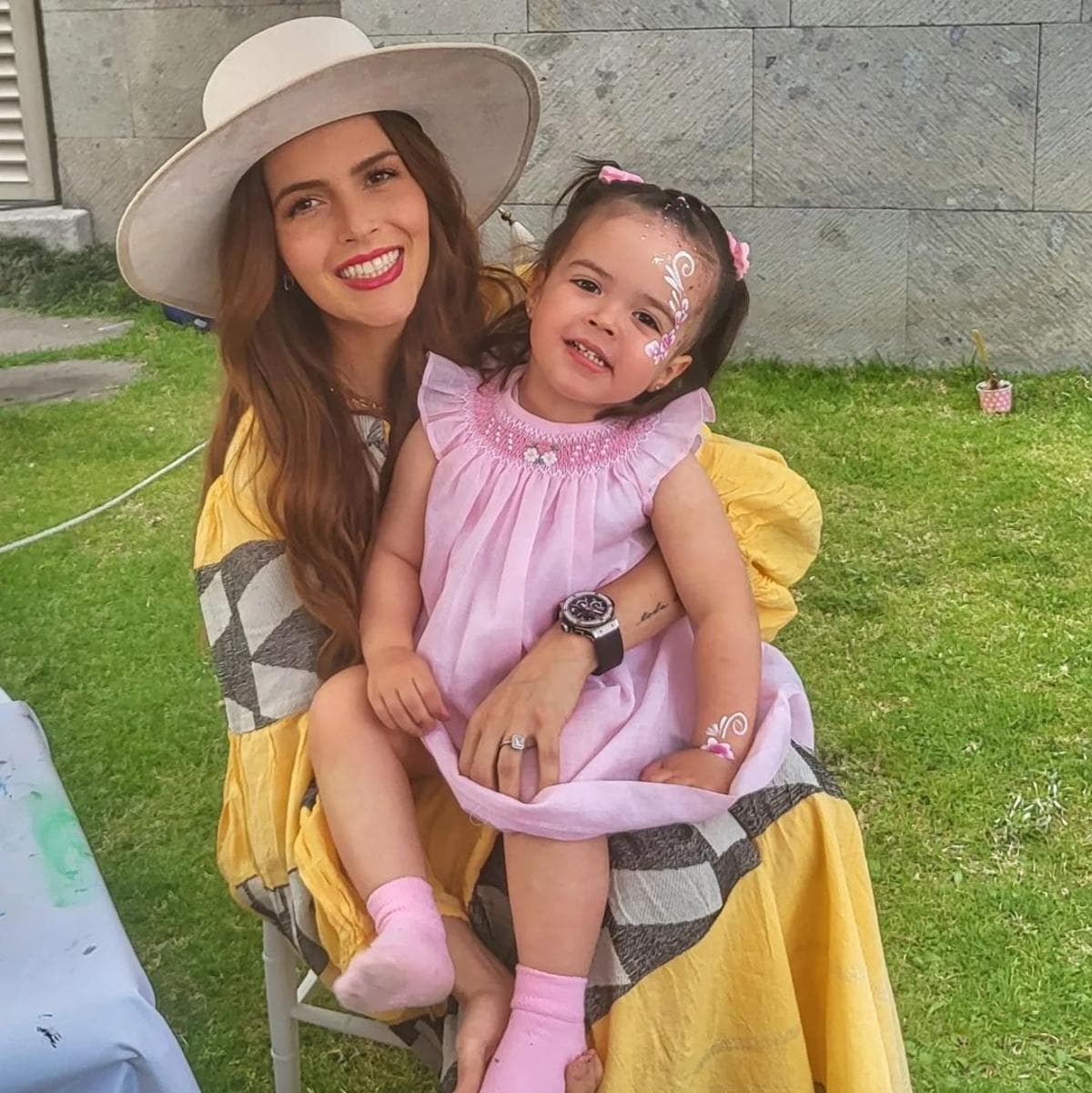 Claudia Álvarez organiza tremenda fiesta por cumpleaños de su hija