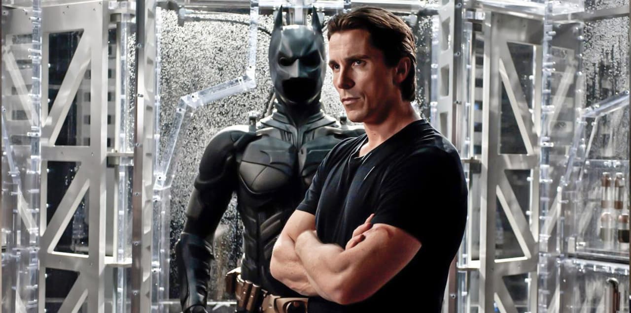 Bale afirmó que se peleaba más con el traje que con sus enemigos en las secuencias de acción (FOTO: Warner Bros. Pictures)