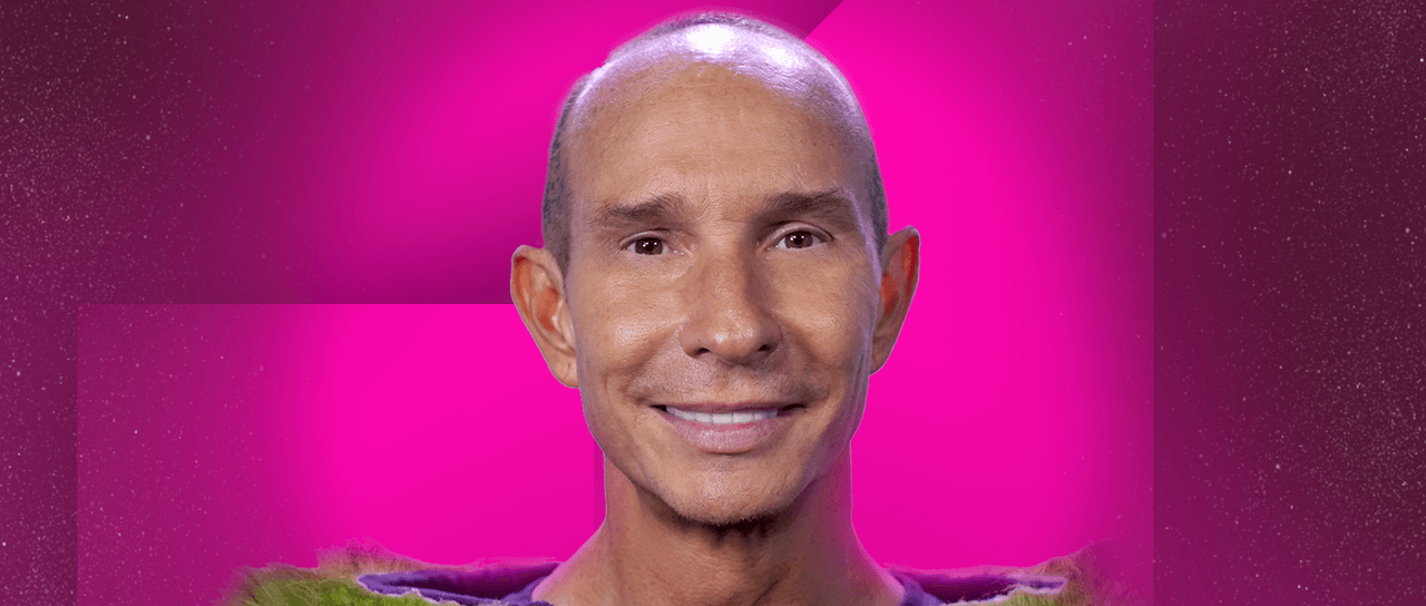En la segunda mitad de la semifinal de ¿Quién es la Máscara? 2021, Perezoso quedó al descubierto y fue Erik Rubín, quien apareció detrás del personaje. Mónica Huarte y Carlos Rivera acertaron en esta apuesta.
