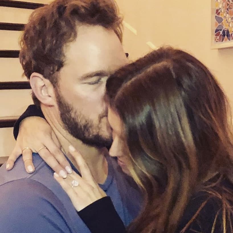 La pareja se comprometió en enero de 2019 y compartió el momento en Instagram, por lo que Anna escribió: “estoy muy feliz por los dos, ¡Felicidades!”, dejando claro que se lleva bien con la joven.