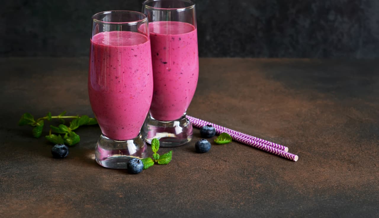 Licuado de frambuesa con avena para aumentar el tamaño de tus glúteos