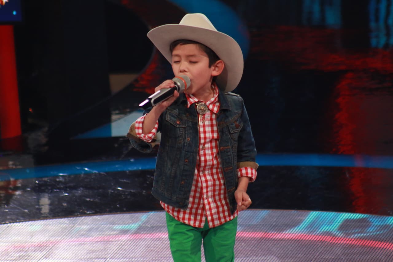 Los pequeños cantantes nos deleitaron con su voz y ternura. Como David Solorio, quien nos dejó asombrados con su voz.