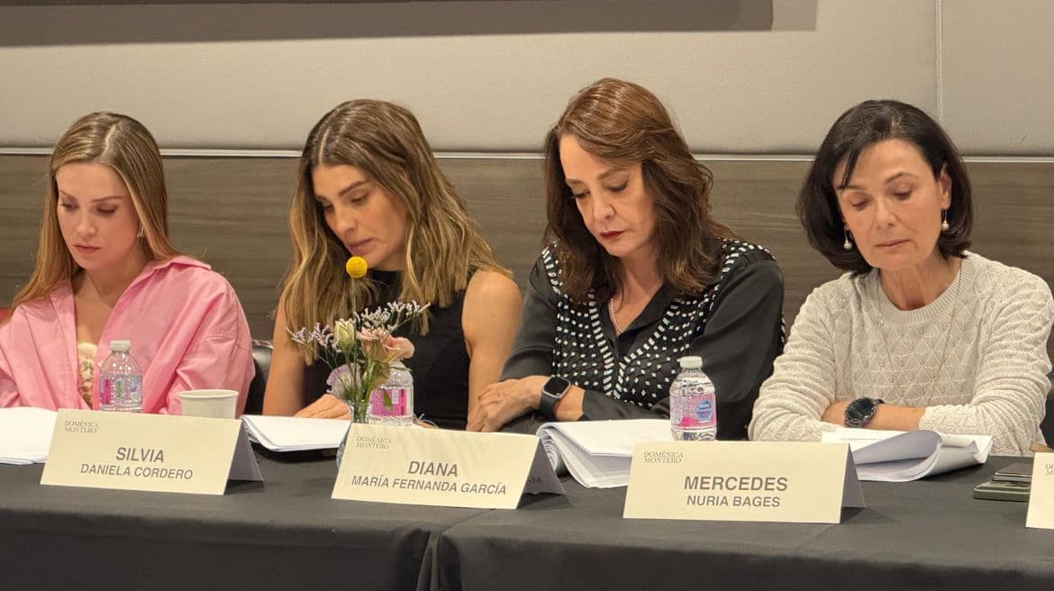 Todas las actrices estuvieron atentas a los diálogos que envolverán esta producción de Carlos Bardasano.