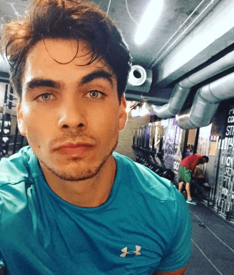 ¿Qué deporte/ejercicio te gusta practicar? “Mis dos favoritos sería el box y escalar, son las dos cosas que a mí me encantan”.