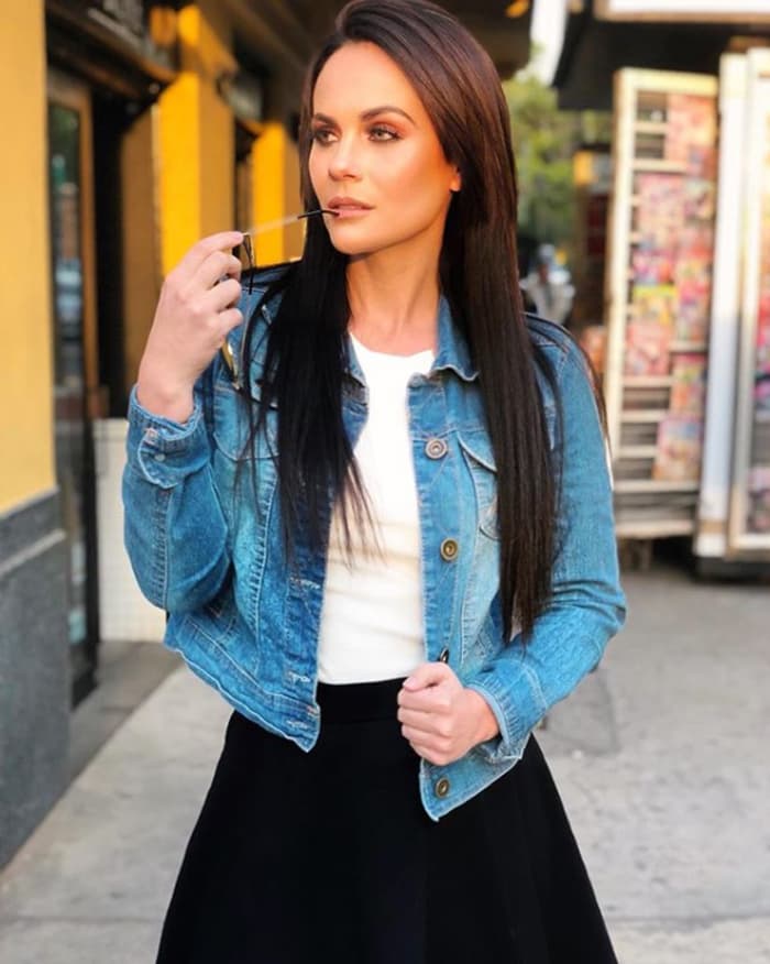 Laura confesó que tener curvas la hace sentir incómoda