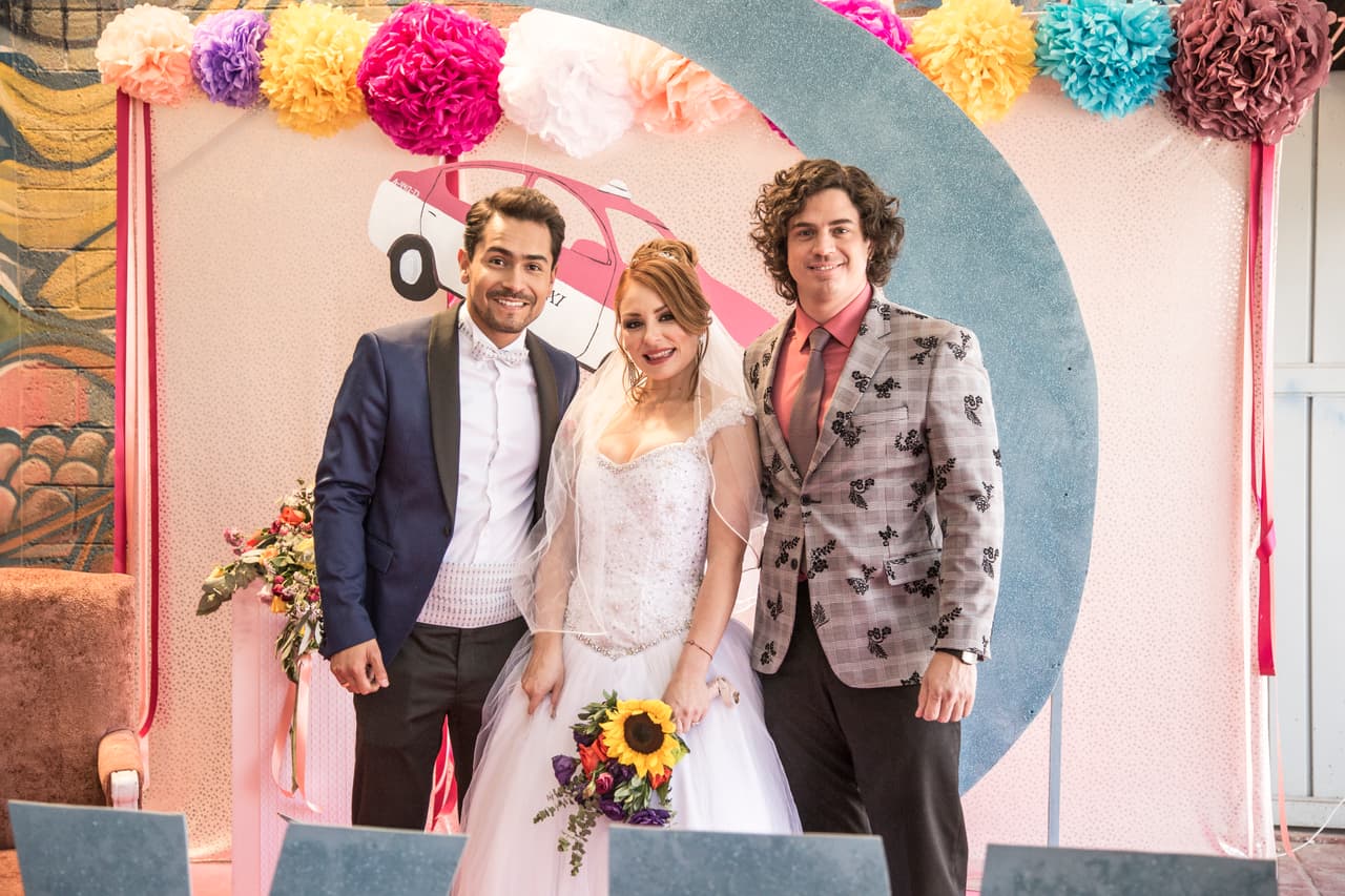 Con el querido 'Daniel', quien no la pasó muy bien en la fiesta por culpa del soldado Ryan.
