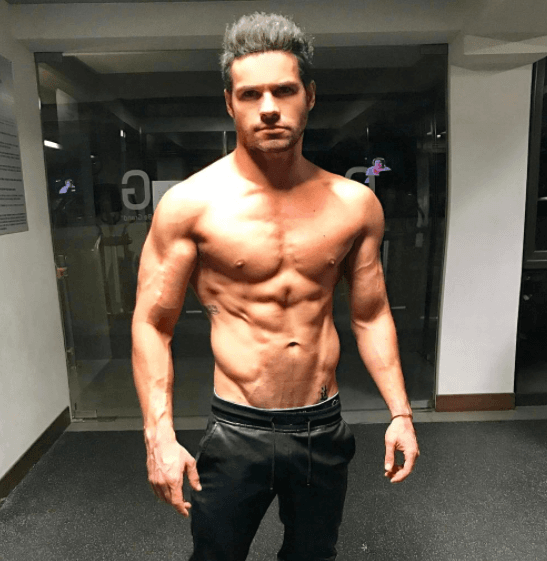 ¡TACO DE OJO!: Los "six pack" de los chicos de Sólo para mujeres (FOTOS)
