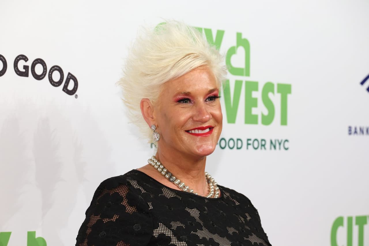 Muere Anne Burrell, reconocida chef de televisión, estaba en su casa cuando perdió la vida 