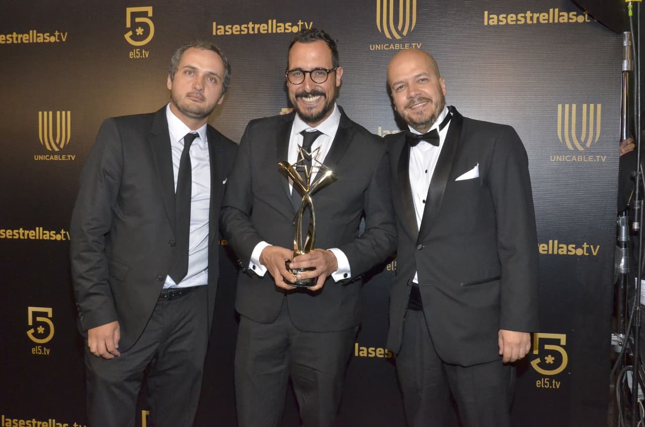 Alejandro Lozano, Rolando Ocampo y Carlos Cock Marín fueron los ganadores a la mejor dirección de escena por "Amar a muerte".