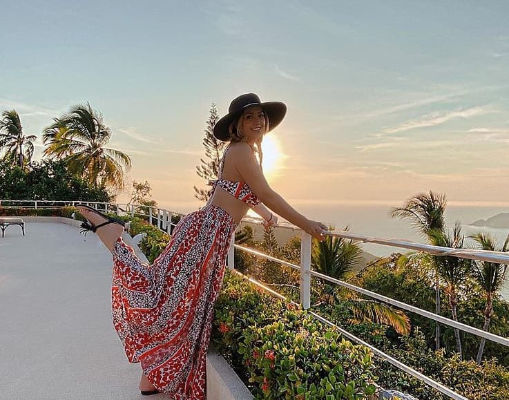 Galilea Montijo y Andrea Escalona fueron de las primeras en reaccionar, dedicándole varios emojis con ojos de corazón; Irina Baeva posteó la frase: ‘Hermosa’; Yanet García destacó: ‘Wow, cuerpazo’; Polo Morín precisó: ‘Tan hermosa’; Vielka Valenzuela indicó: ‘Qué belleza’.
