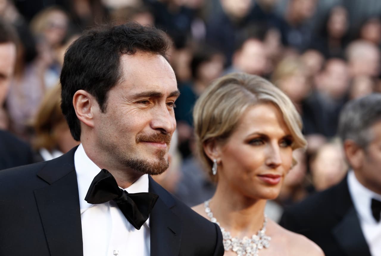 A través de un desgarrador mensaje, el actor mexicano Demián Bichir anunció en su cuenta de Instagram que su esposa Stefanie Sherk murió el pasado 20 de abril a los 37 años.