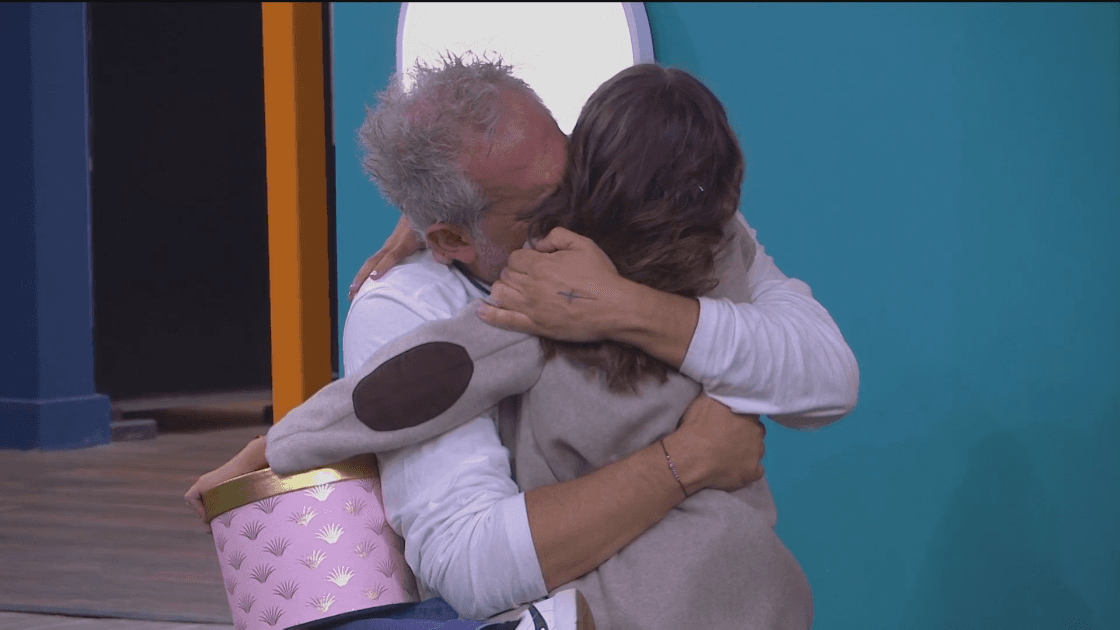 Arath se reencuentra con su hija Lía
