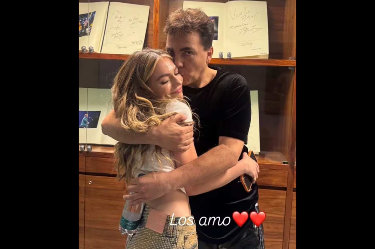 Cristian Castro y Sofía Castro.