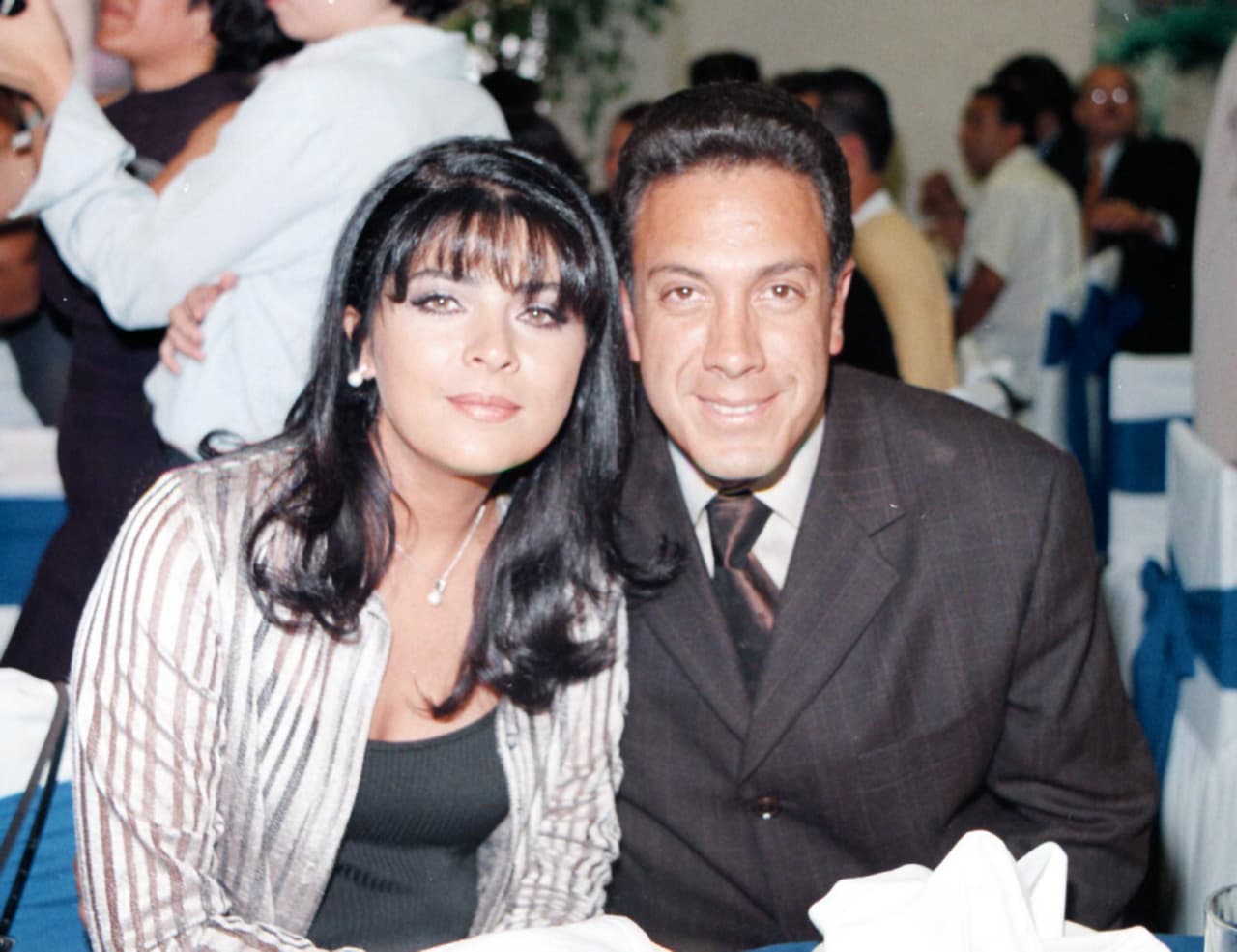 La historia de amor de Victoria Ruffo y Omar Fayad inició poco tiempo después de que la actriz terminara su relación con Eugenio Derbez, hombre con el que procreó a su primer hijo, José Eduardo.