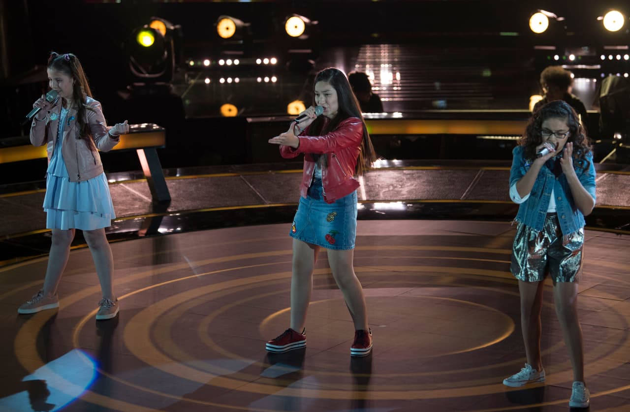 La cuarta batalla estuvo a cargo de Enya Meraz, Evelyn Flores y Karol Saucedo con el tema “Culpable o no”.