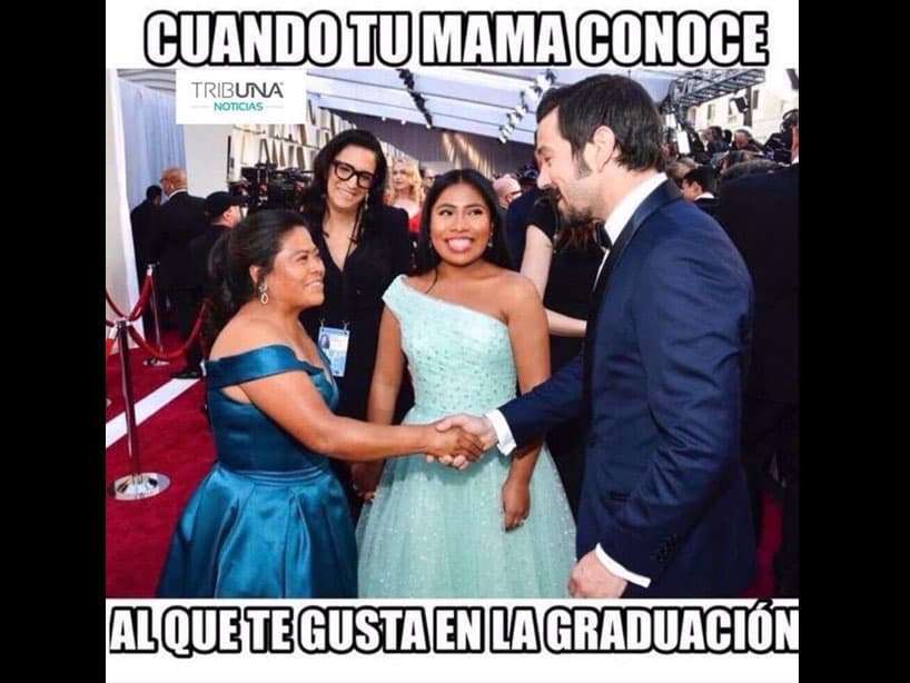 La madre de Yalitza Aparicio conoció a Diego Luna en la alfombra roja.