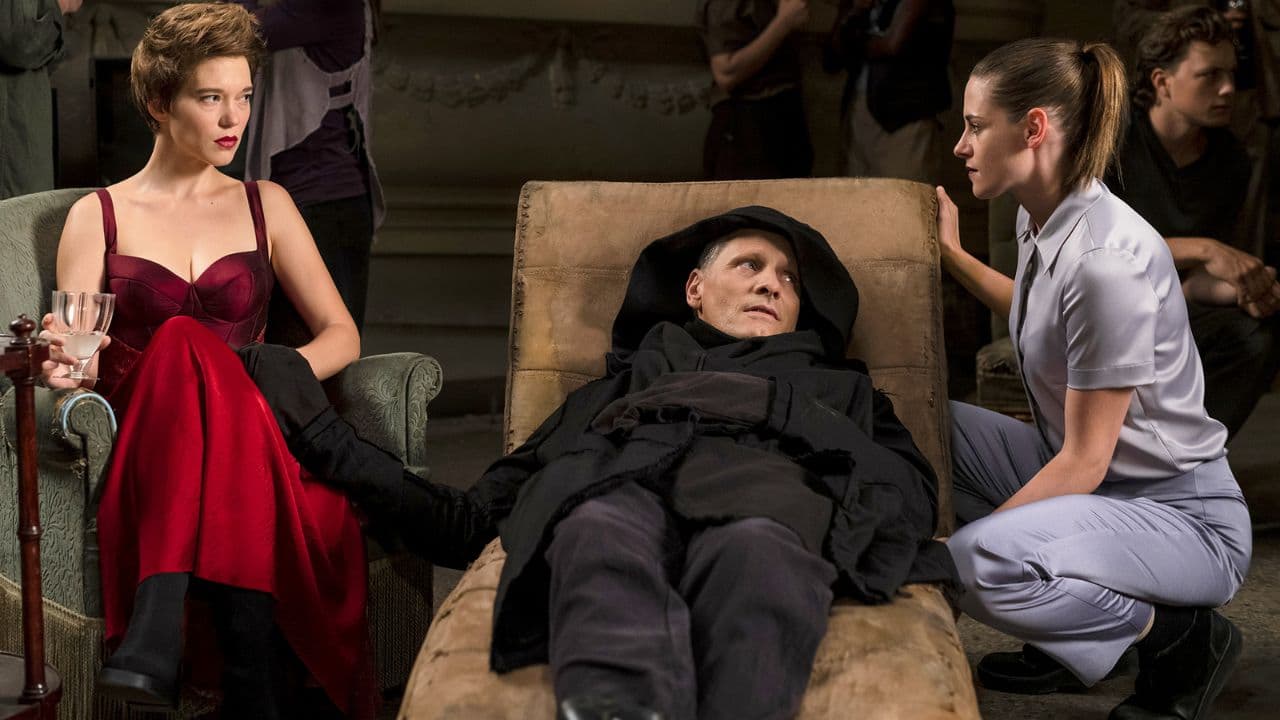 Crimes of the Future: Cronenberg advierte que los primeros minutos son repulsivos