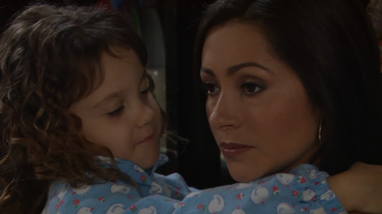 En la telenovela, 'Cristina' es madre de la pequeña 'Fernandita', fruto de su matrimonio con 'Cayetano' (Luis Gatica), y quien es la adoración de 'Rubí'.