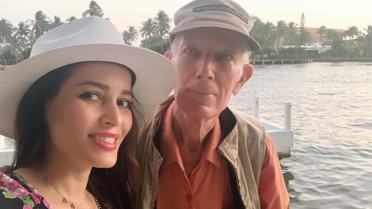 Adriana Fonseca interna a su padre a un asilo y, devastada, explica su difícil decisión