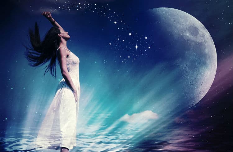 Aprende cómo influye la energía de la luna en las mujeres