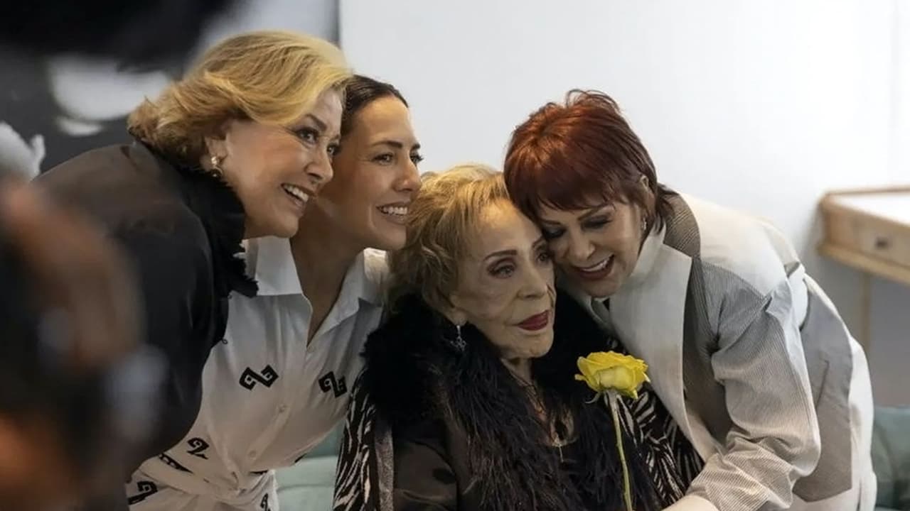 Crece preocupación por Silvia Pinal ante supuesto estado crítico: familia se reúne en total hermetismo