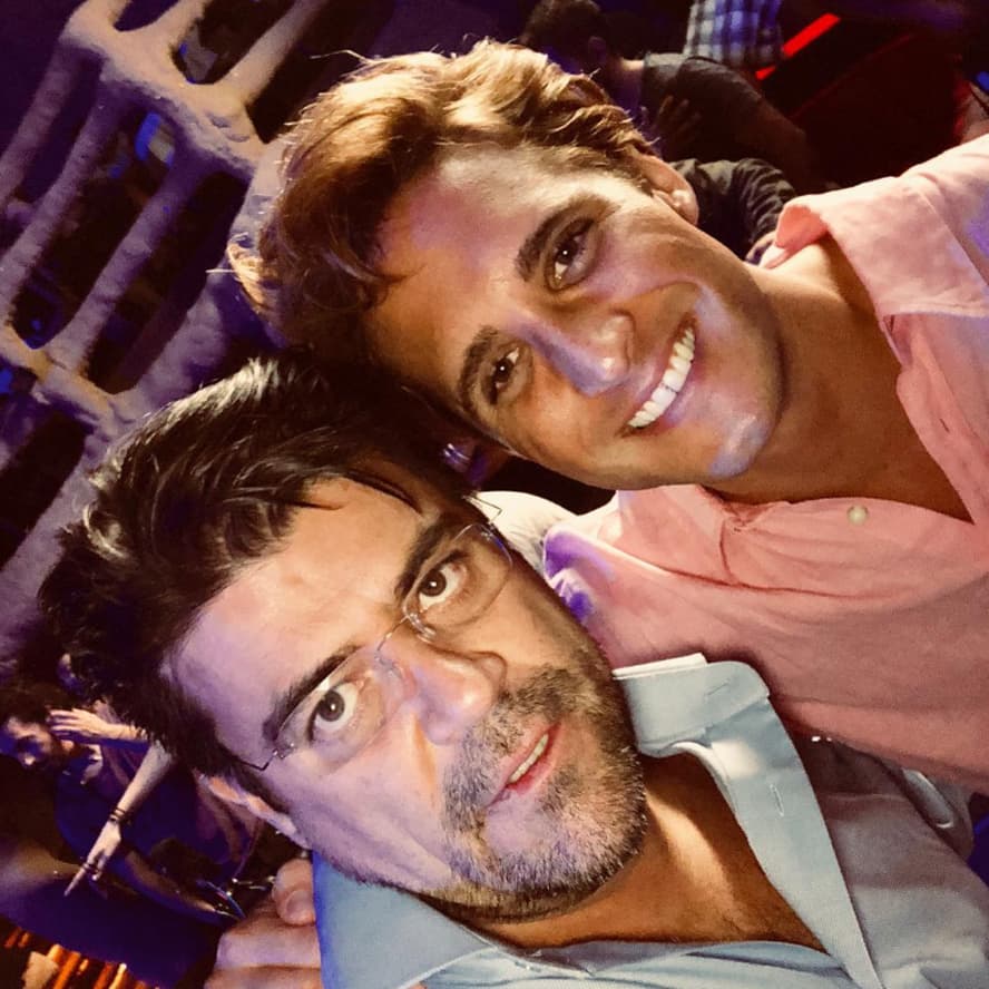Jorge Van Rankin y Diego Boneta en la grabación de Luis Miguel: La Serie