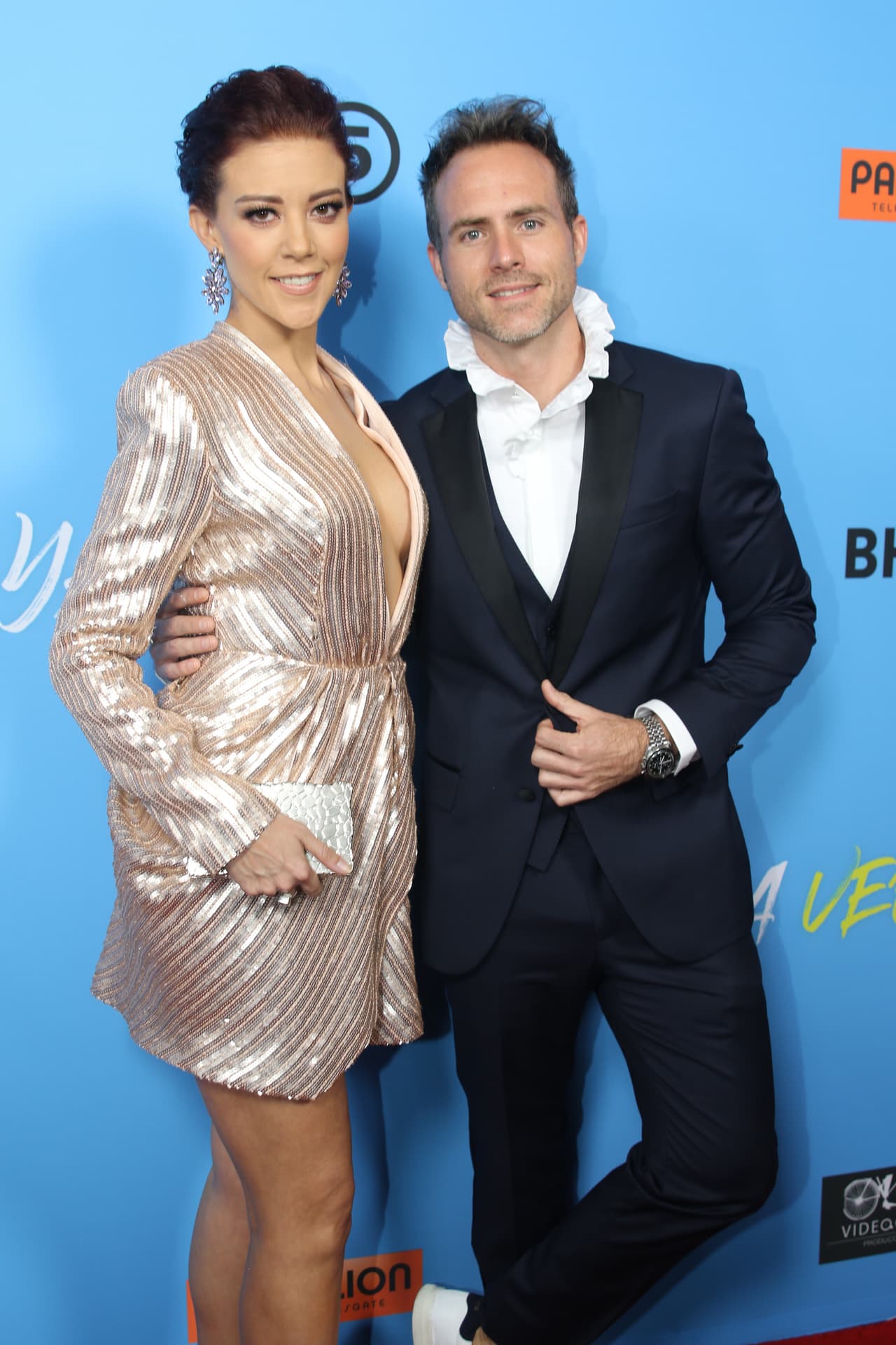 Tras posar en traje de baño, Fernanda Castillo vuelve a presumir cuerpazo pero ahora con Erik Hayser