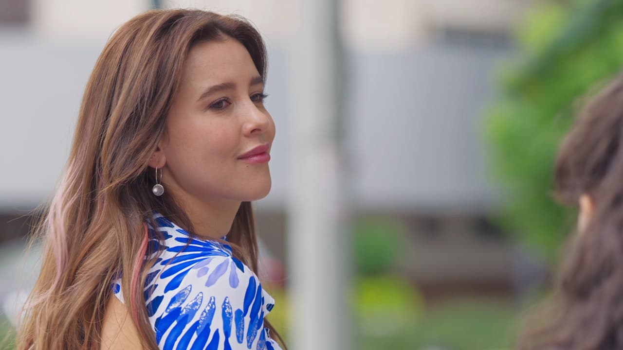 Después, en su andar, 'Rayo' se encuentra con la querida 'Marcela', quien le platica cómo llegó a vencer el miedo.