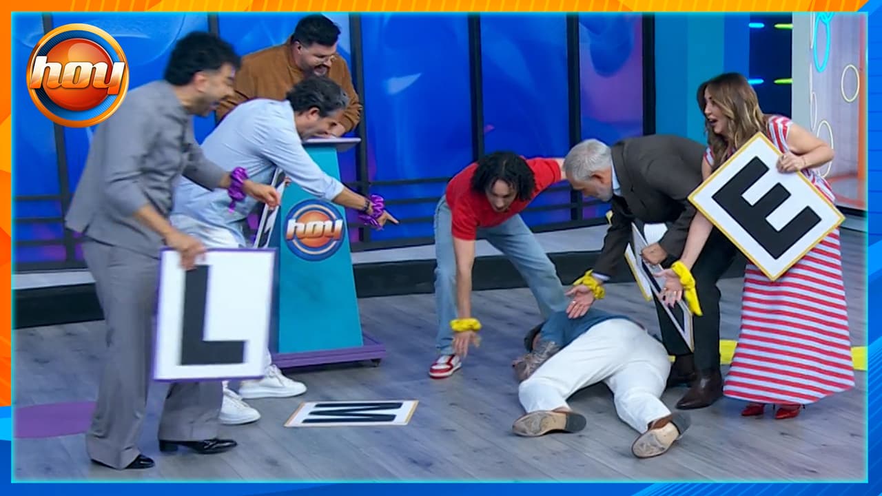 ¡Nicola acabó en el piso en el juego 'Arma la palabra'!