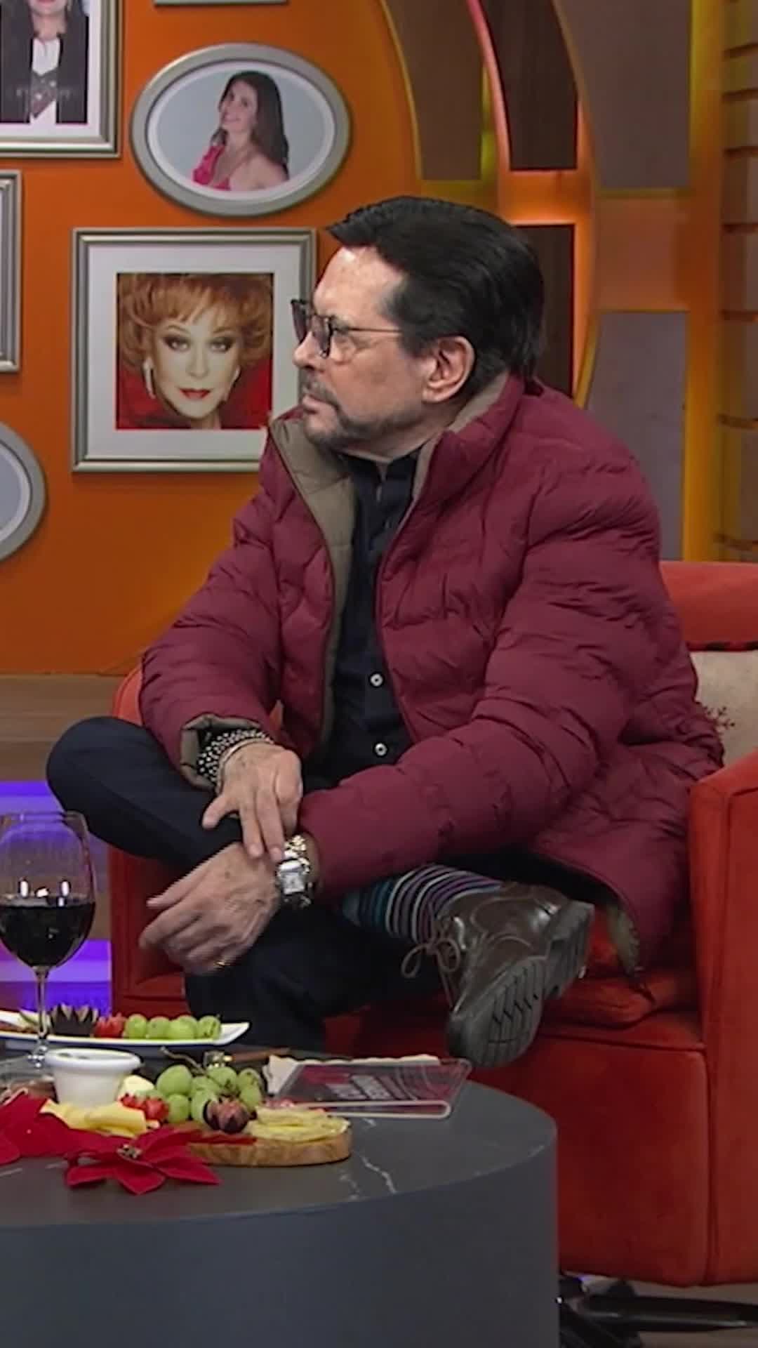 Pepillo Origel hace llorar a Martha Figueroa