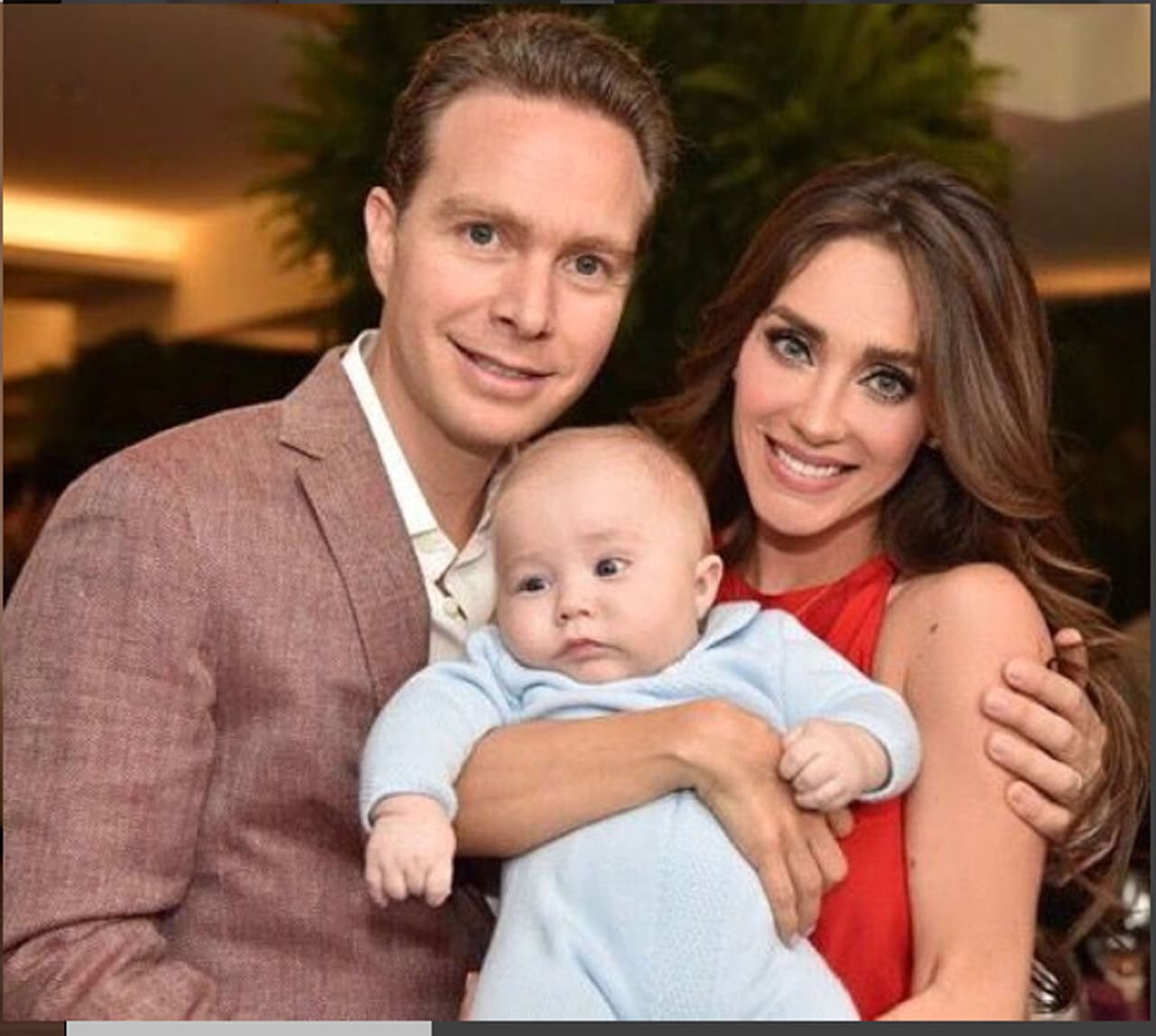 Anahí y Manuel Velasco. La exintegrante de RBD comenzó a salir con el gobernador de Chiapas en 2012 y tres años después se casaron, dando la bienvenida a su hijo Manuel en 2017.