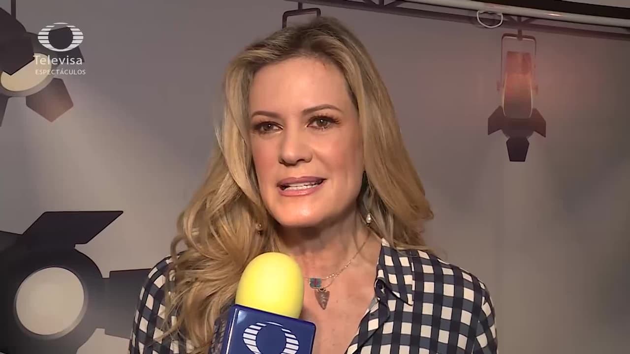 Rebecca de Alba, anfitriona de una posada con causa