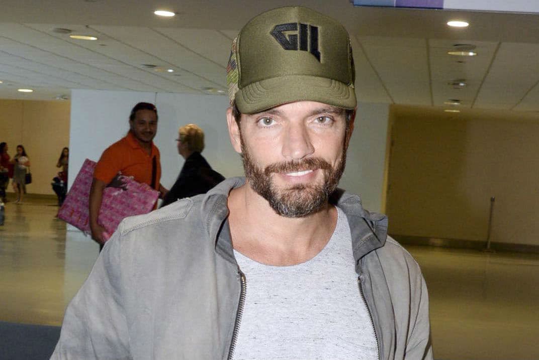 Julián Gil explica por qué plantó a Matías en Centro de Convivencia