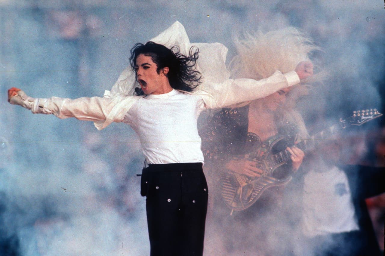 Michael Jackson falleció el 25 de junio de 2009 a los 50 años a consecuencia de una intoxicación de propofol y benzodiacepinas.