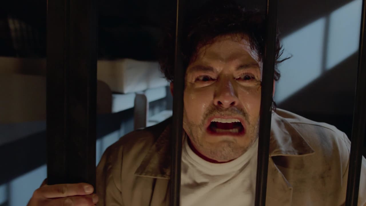 En el primer capítulo de "Corona de Lágrimas 2" se vivieron grandes emociones, como volver a ver al malvado 'Rómulo' sufriendo en prisión y jurando venganza contra los Chavero.