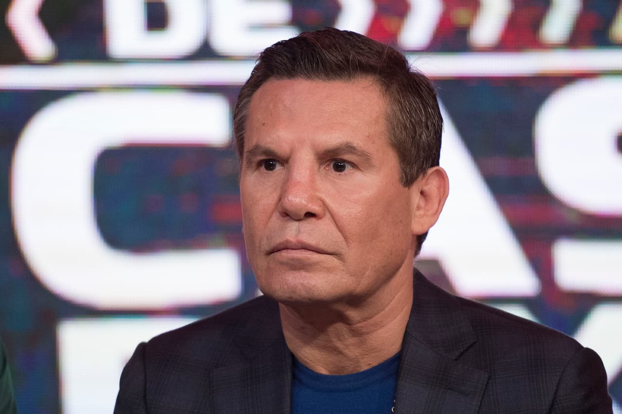 Julio César Chávez rompe el silencio tras la extradición de su hijo: "Es inocente de todo"