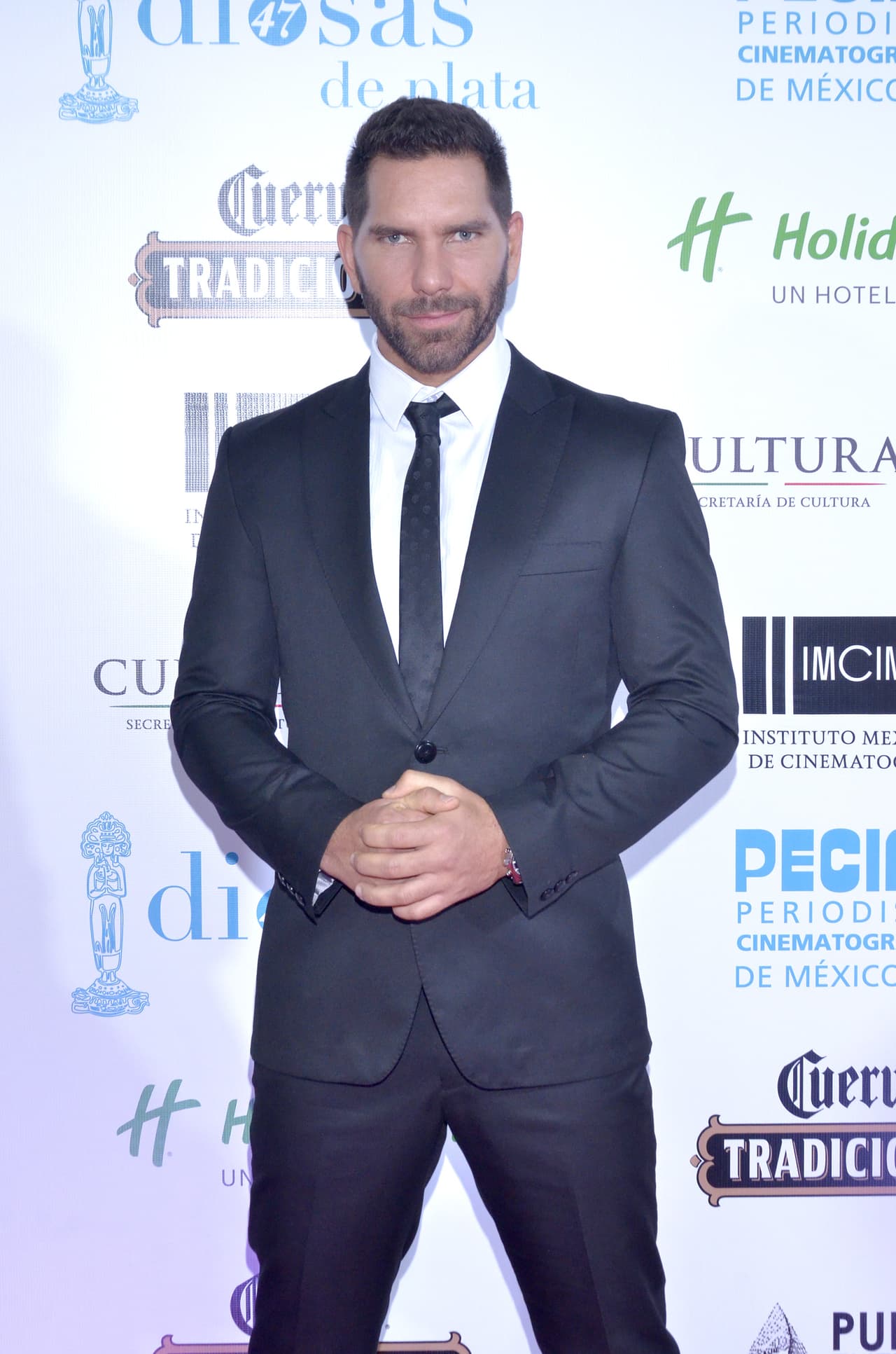 Arap Bethke. El galán keniano, que recientemente vimos en ‘La piloto’ junto a Livia Brito, también se suma al proyecto comandado por Carmen Armendáriz.